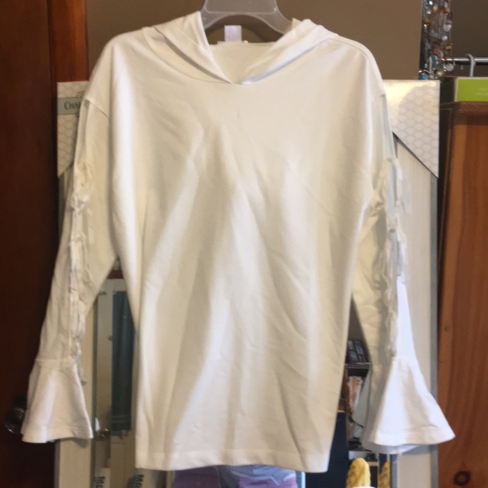 Venus size medium blouse